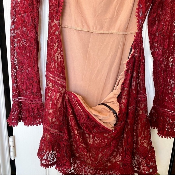 FLL Dress Emerie Lace Open Back Floral Paisley Long Sleeve Mini Burgundy L NWT - Picture 8 of 11